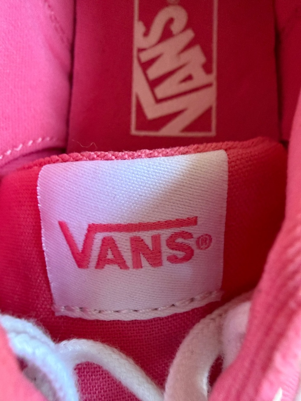 Vans Authentic Pink Canvas Sneakers Women’s Size 6 Lace Up Low Top Shoes - Picture 9 of 10